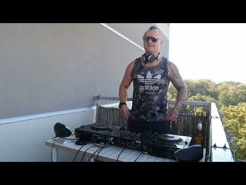 Mariucha JJ aka Disinformation ---Pulse of the Night 02 (indie disco mix)