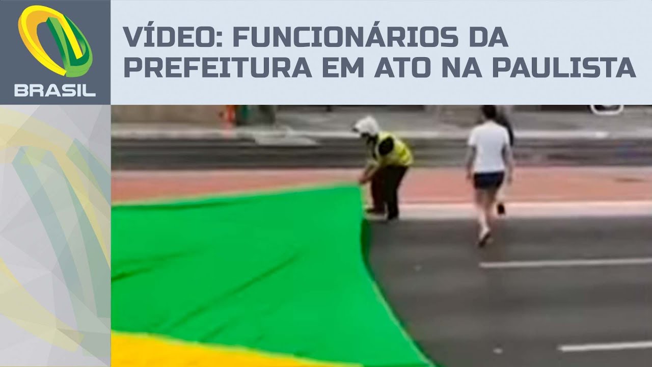 Vídeo mostra funcionários da Prefeitura de SP arrumando bandeira de Marçal na Paulista