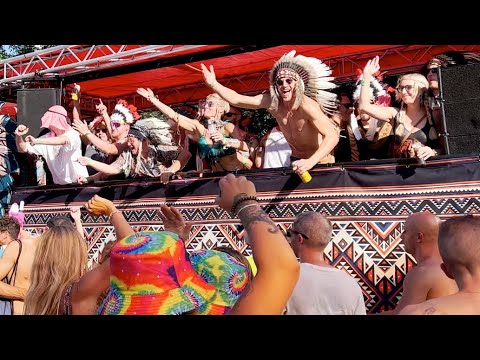 Zurich Street Parade 2022 walk, the biggest techno party in the world (4K, 30 fps), August 2022