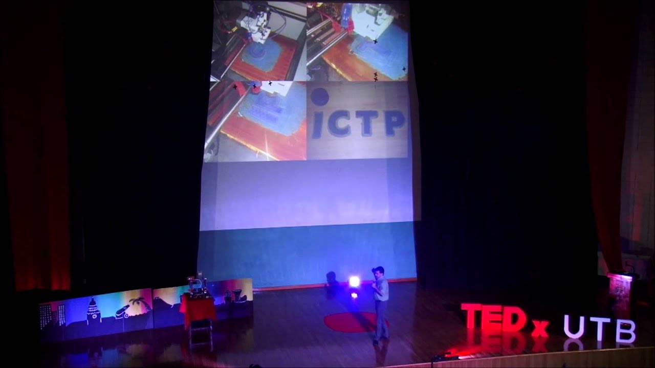 Des-Tapa tu creatividad | Javier Montoya | TEDxUTB