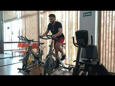 Bike Spinning em pé  | Execução do exercício - @Felipeeloud Consultoria Esportiva.