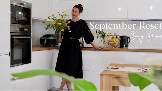 Slow Living in Italy: Fall Home Decor, Baking Bread & Cleaning with ECOVACS