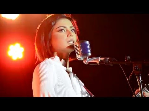 Urinotherapy para sa paggamot ng kuko Ay nangangahulugan na halamang-singaw semento