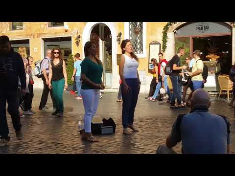 171011_로마 판테온광장 여성 듀오.