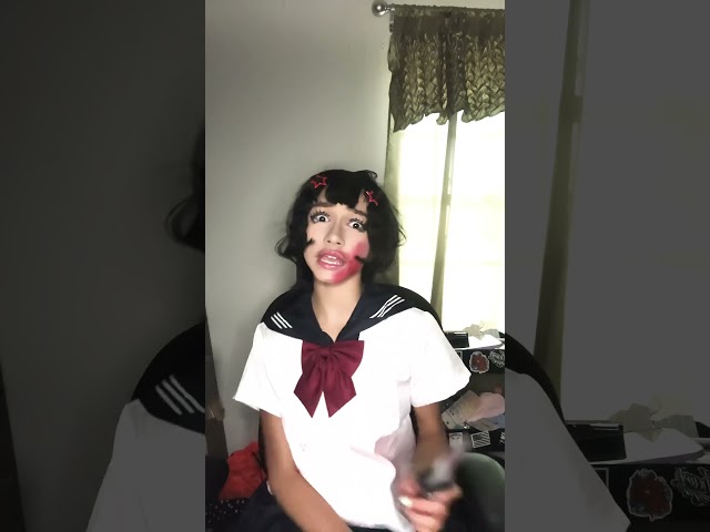 Vídeo relacionado con Panemy Accesorios de Anime Armas Juguetes, Accesorio de Disfraz de Anime, Accesorios de Disfraces para Carnaval, Halloween y Noche Disfraz Dardos Rojos