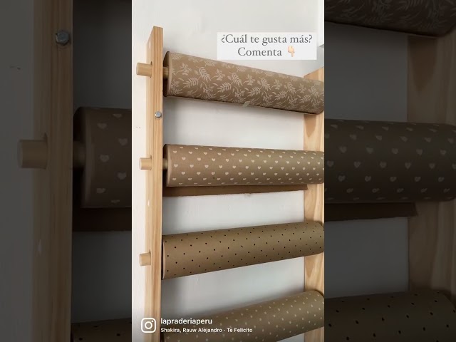 Vídeo relacionado con ROCKING GIFTS Bolsa de Papel Mediana para Embalaje Fácil de Regalos de Sant Jordi con Etiqueta para Nombre 18x10x23 cm