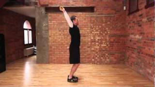 VIVOBAREFOOT -- Training -- Jumping on 2 legs with bar