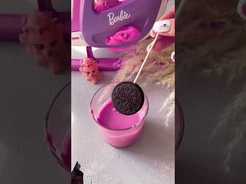 #cakepops #chocolate #barbie #cake #barbiegirl #cakesicles #cakedecorating #trendingshorts #oreo