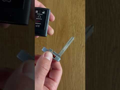 Корпус смарт ключа Cadillac (Кадиллак) AdlerKey (54301-12) на 5 кнопок с большим логотипом - фото 1 - id-p2625445964