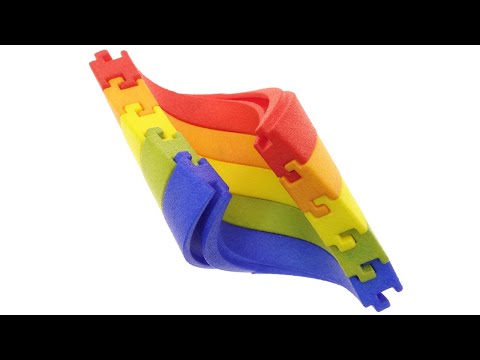 Swapping Helices - How can these pieces move freely and still keep together?