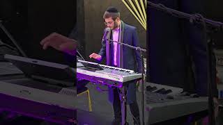 וישא ברכה , עד בלי די בביצוע מיוחד של אהרל'ה שארף בליווי הקלידן אושי צייגר