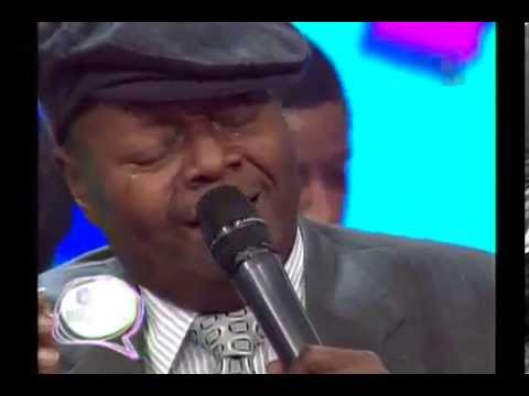 LLORANDO PEPE VASQUEZ SE DESPIDE DE TODOS