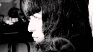 Exclusif making of the Haidressers Against AIDS calendar with LOU DOILLON