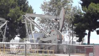 preview picture of video 'Pair of Lufkin Mark II units in Santa Fe Springs, CA'