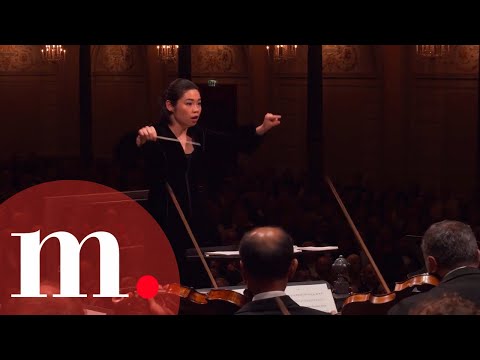 Elim Chan conducts Tchaikovsky's Swan Lake, Suite Op 20a