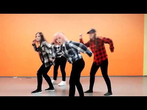 EXO 엑소 '으르렁 (Growl) by Rookies
