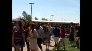 preview picture of video 'Raymore- Peculiar Senior Graduation Picnic'