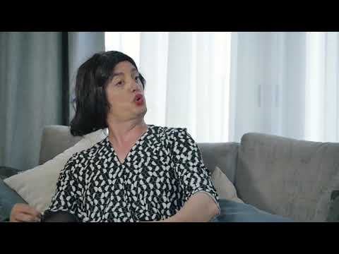 Qoj komt se e kom fshi tepijen😂 - stupcat