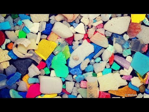 微型塑膠 (Microplastic Oceans - Behind the News)