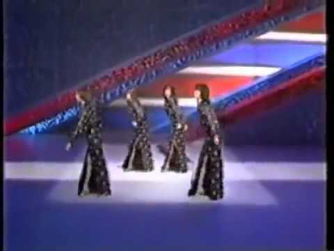The Nolans - Making Waves - Sexy Music
