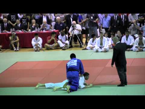 World Champ Anai vs 10 Judo-ka