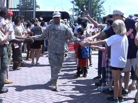 Atlanta Braves honors Soldiers from Fort Benning's 3rd Armored Brigade Combat Team