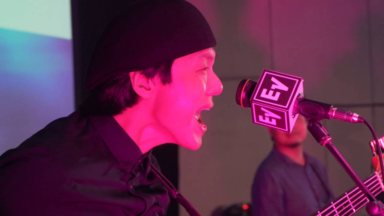 LIVE SOUND Electro Voice - ZLX 15 Inch Powered Speaker -Pro Sound Gears Sales Store