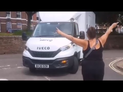 Mother Blocks Serco  Prison Van On Road To Support Her Son Ryan