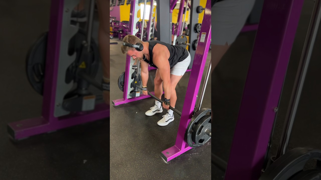 Smith Machine Row demonstration video