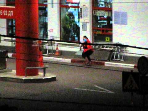 NOCHNIE TANCU NA ZAPRAVKE