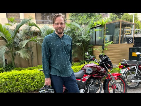 What's the Best Budget Bike for Touring Pakistan? Here's What I Rented!
