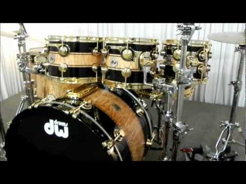 DW COLLECTORS Quilted Maple Black Stripe drumset - BATERACLUBE.com.br