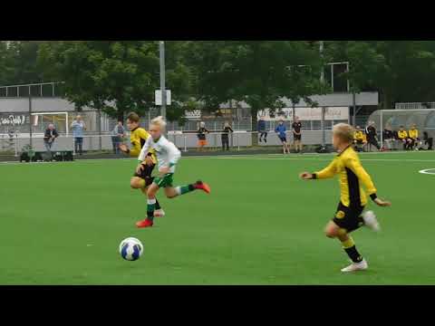 Competitie wedstrijd SV Nootdorp JO13-2 vs DHL JO13-1