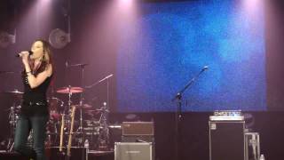 Kerrie Roberts Live  Outcast Maplewood, MN   3 20 12