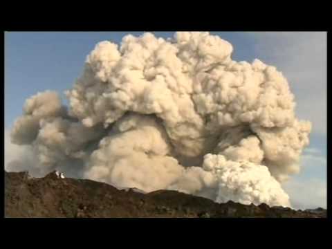 Volcano Eruption of Eyjafjallajökull, Ic