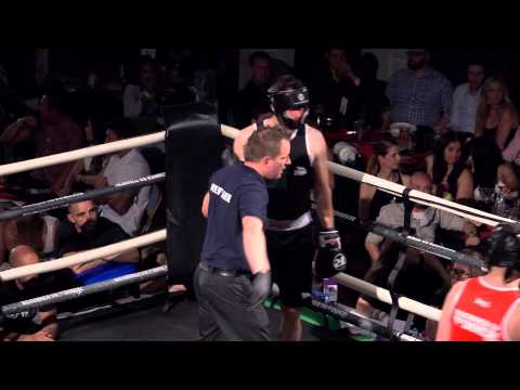 Tom Hencher VS Rob Gillespie