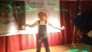 Bailando en la carpa