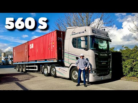 SCANIA 'Super' 560 (13 litre) Full Tour & Test Drive - Do You Need that 530 V8?