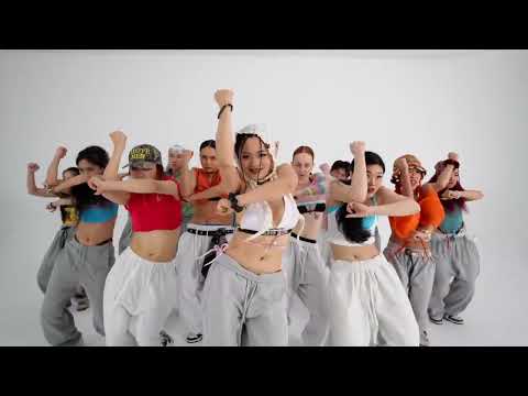 uncle waffles & royal musiq - wadibusa feat. ohp sage pcee & djy biza | DANCE VIDEO | BADGYALCASSIE