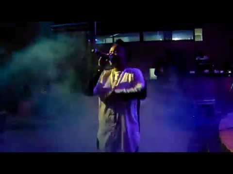 Fena Gitu performing How You Feeling