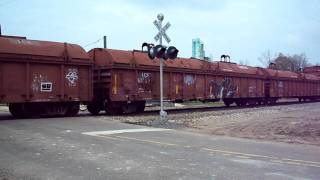 preview picture of video 'Southbound IC/CN Freight, Hattiesburg, MS, 18 March 2010'