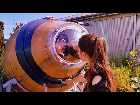 Gilly Mc ft. NP404 & Lucia Sonrisa Escobar - Morgen is niet Beloofd (Official Video)