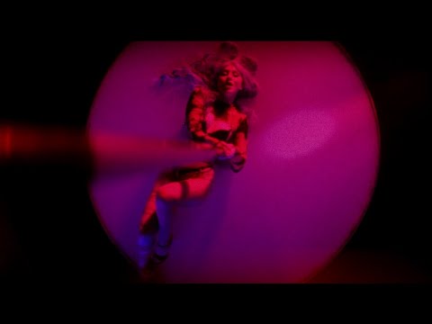 Karolina Stanisławczyk & Adam Milaro - Szklane Serce (official music video)