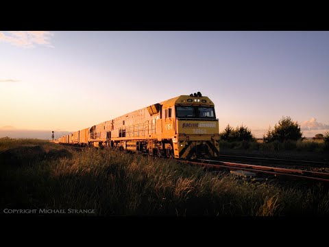 1PM5 Pacific National Container Freight Train At Sunset (10/11/2021) - PoathTV Australian Railways