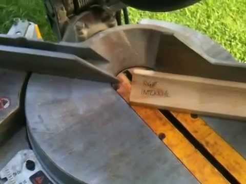 Mitred Internal Corner for Crown Moulding/Molding