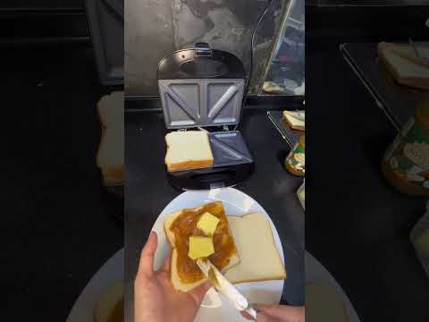 How to use sandwich maker
