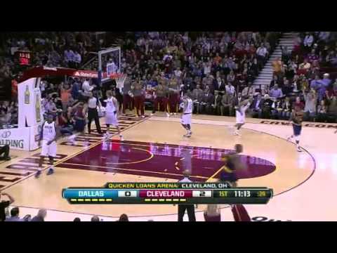 Anderson Varejao finishes the break with a huge dunk (2/4/12)