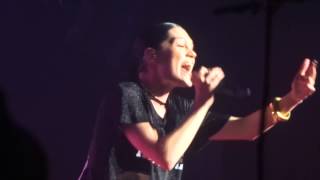 Jessie J Seal me with a kiss Manchester Sweet Talker Tour