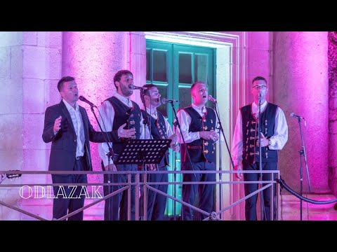 Odlazak / Branimir Bubica i Klapa Sebenico (Live / Peristil)