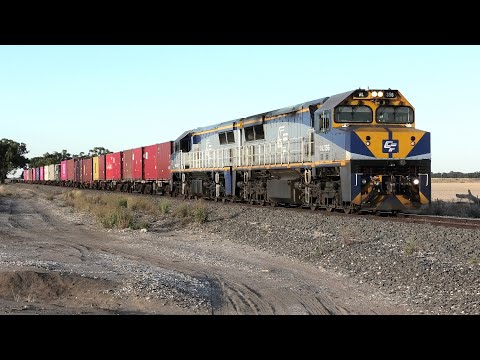 QUBE`s  VL356-353 on 9174 ex Ultima.   21-01-21.